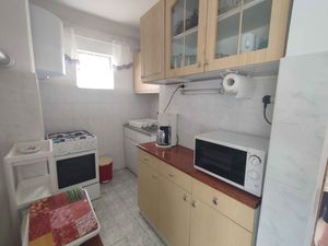 23772369-Ferienwohnung-4-Balatomáriafürdö-300x225-5