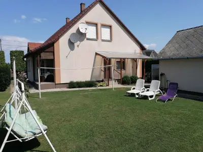 Ferienwohnung für 6 Personen (90 m²) in Balatomáriafürdö 2/10