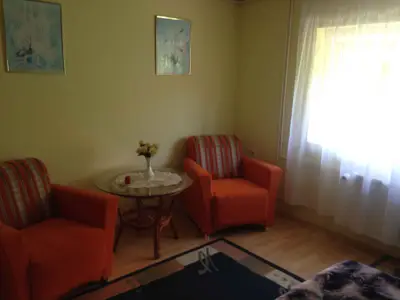 Ferienwohnung für 4 Personen (100 m²) in Balatomáriafürdö 8/10