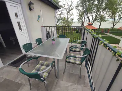 Ferienwohnung für 6 Personen (110 m²) in Balatonboglár 1/10