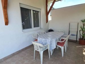 23774830-Ferienwohnung-6-Balatonboglár-300x225-1