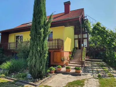 Ferienwohnung für 8 Personen (110 m²) in Balatonboglár 1/10