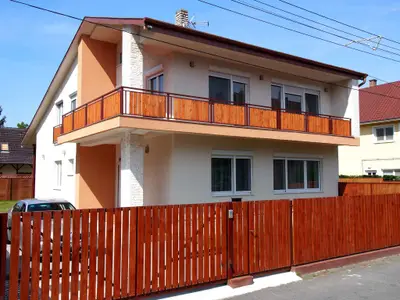 Ferienwohnung für 8 Personen (110 m²) in Balatonboglár 1/10