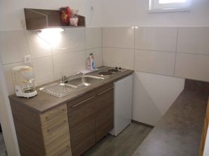 23775463-Ferienwohnung-3-Balatonföldvar-300x225-5