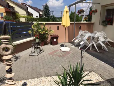 Ferienwohnung für 8 Personen (120 m²) in Balatonkenese 3/10