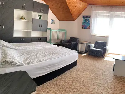 Ferienwohnung für 8 Personen (120 m²) in Balatonkenese 4/10