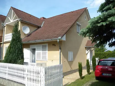 Ferienwohnung für 7 Personen (80 m²) in Balatonkeresztúr 6/10