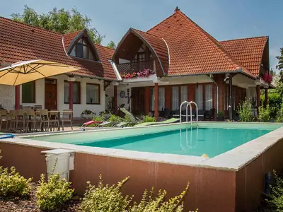 Ferienwohnung für 4 Personen (40 m²) in Balatonkeresztúr 3/10
