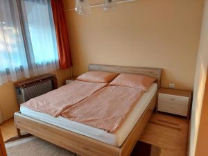 23939306-Ferienwohnung-10-Balatonlelle-300x225-2