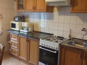 23948364-Ferienwohnung-8-Balatonlelle-300x225-4