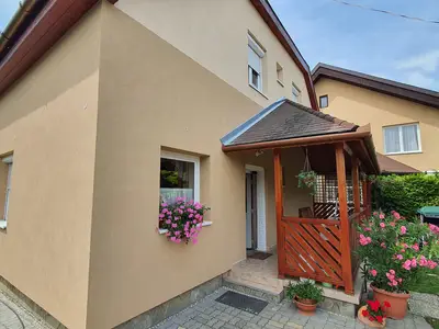 Ferienwohnung für 8 Personen (90 m²) in Balatonlelle 3/10