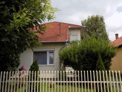 Ferienwohnung für 5 Personen (70 m²) in Balatonlelle 1/10
