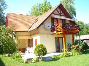 23773222-Ferienwohnung-5-Balatonlelle-300x225-0