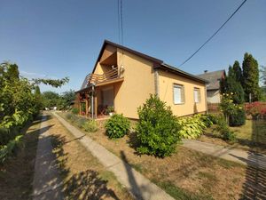 23776770-Ferienwohnung-3-Balatonlelle-300x225-0