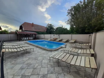 Ferienwohnung für 8 Personen (90 m²) in Balatonlelle 1/10