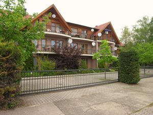 23779342-Ferienwohnung-4-Balatonlelle-300x225-2