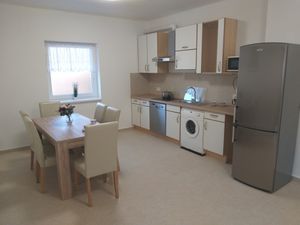 23768829-Ferienwohnung-6-Balatonlelle-300x225-1