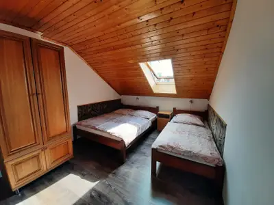 Ferienwohnung für 11 Personen (100 m²) in Balatonlelle 10/10