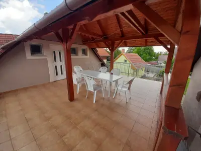 Ferienwohnung für 8 Personen (90 m²) in Balatonlelle 3/10