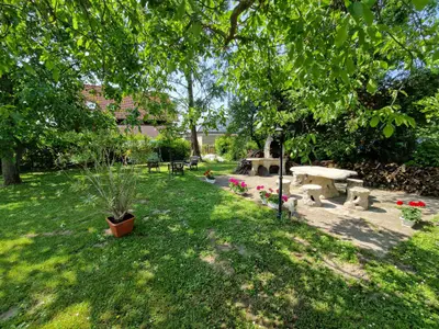 Ferienwohnung für 8 Personen (100 m²) in Balatonlelle 8/10