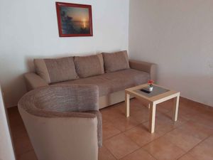 23778320-Ferienwohnung-2-Balatonvilágos-300x225-5