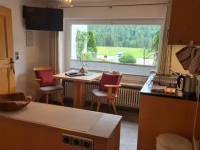 Esstisch mit Blick nach Süden Haus Hedwig 1