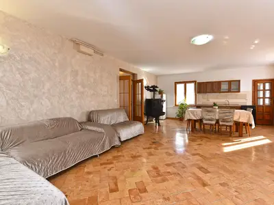 Ferienwohnung für 3 Personen (80 m²) in Bale 2/10
