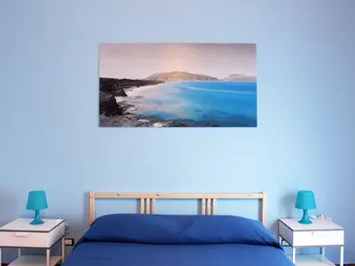 Schlafzimmer mit Doppelbett