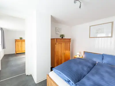 Schlafzimmer II