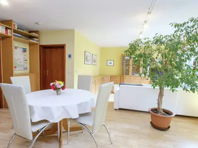 DiningRoom