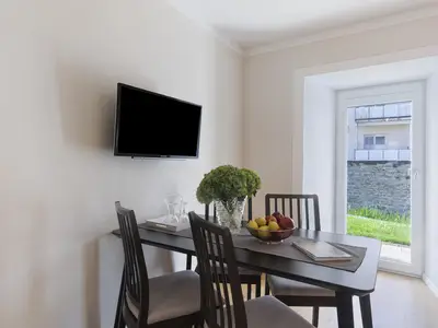 Photo, INSIDE, OUTSIDE