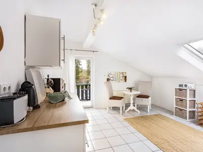 Photo, INSIDE, OUTSIDE