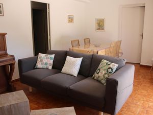 23042957-Ferienwohnung-4-Bandol-300x225-2