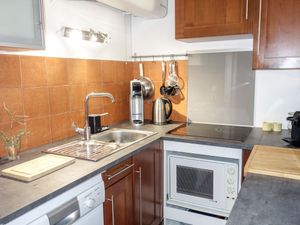 23844909-Ferienwohnung-6-Bandol-300x225-1