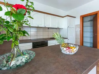 Ferienwohnung für 5 Personen (105 m²) in Banjol 2/10