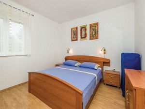 23022269-Ferienwohnung-2-Banjol-300x225-5