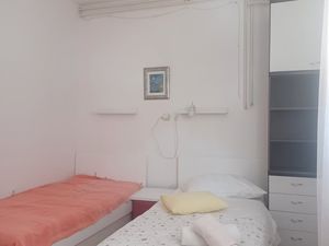 23928099-Ferienwohnung-5-Banjol-300x225-4