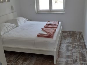 23665119-Ferienwohnung-2-Banjol-300x225-3