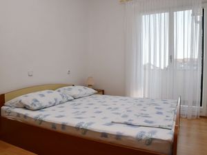 24014717-Ferienwohnung-4-Banjol-300x225-3