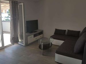 24017649-Ferienwohnung-6-Banjol-300x225-2