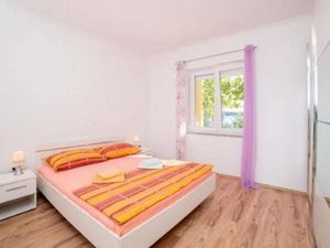 24017650-Ferienwohnung-6-Banjol-300x225-3