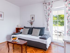 23928144-Ferienwohnung-3-Banjol-300x225-3