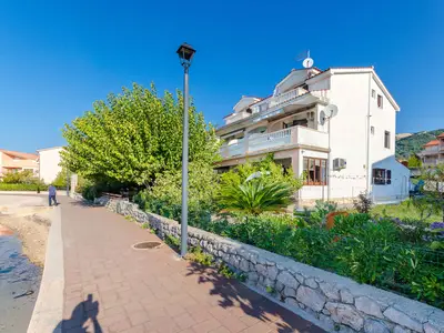 Ferienwohnung für 4 Personen (45 m²) in Banjol 2/10