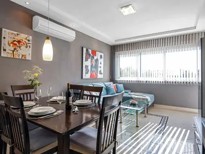 DiningRoom