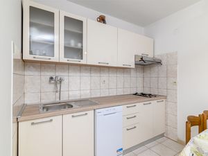 18923201-Ferienwohnung-4-Banjole-300x225-3