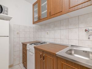 18924248-Ferienwohnung-5-Banjole-300x225-4