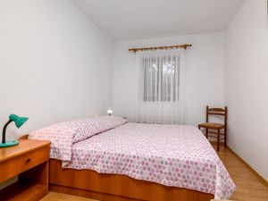 18924248-Ferienwohnung-5-Banjole-300x225-5