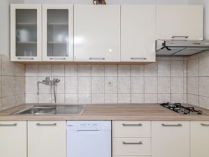 23926645-Ferienwohnung-4-Banjole-300x225-4