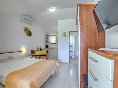 Ferienwohnung für 2 Personen (26 m²) in Banjole 1/10