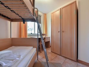 23972339-Ferienwohnung-4-Bansin (Seebad)-300x225-3